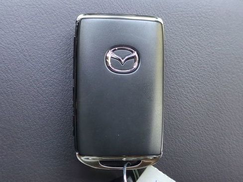 New 2025 MAZDA CX-5 Signature image 28