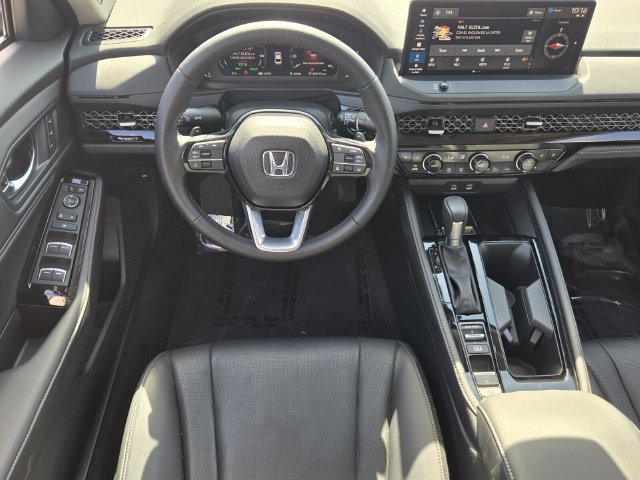 Used 2023 Honda Accord Touring image 14