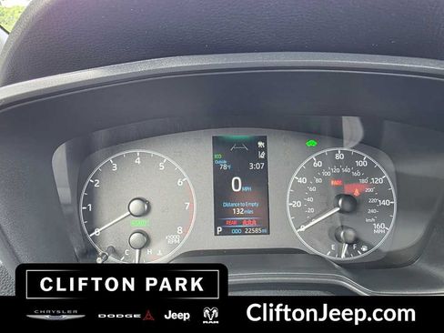 Used 2024 Toyota Corolla Cross AWD Hybrid image 24