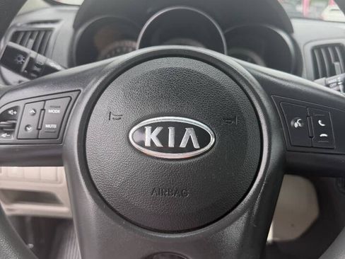 Used 2012 Kia Forte LX FWD image 5