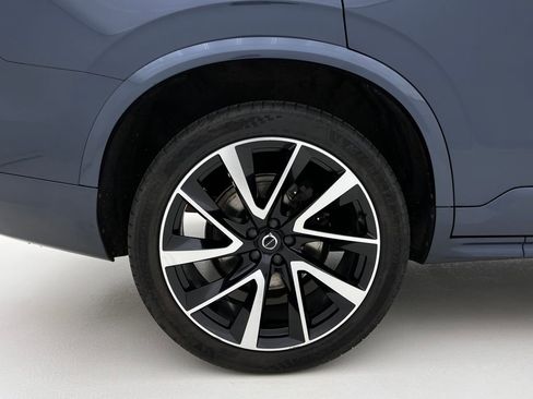 Used 2020 Volvo XC90 T6 Momentum w/ Protection Package image 35