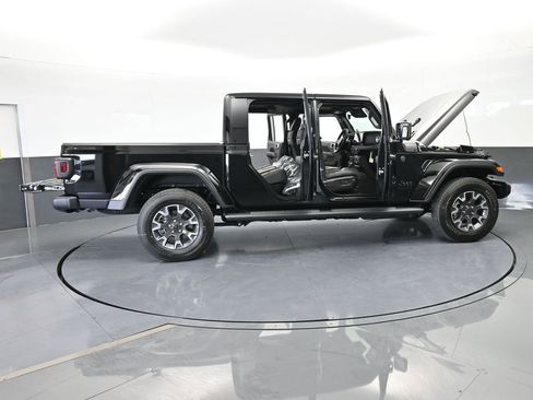 New 2026 Jeep Gladiator Sport image 67