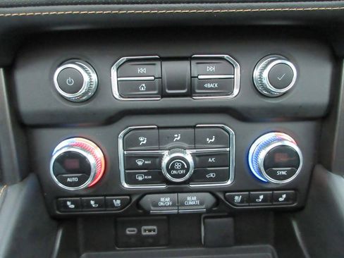 Certified 2023 GMC Yukon XL AT4 w/ AT4 Premium Plus Package image 35