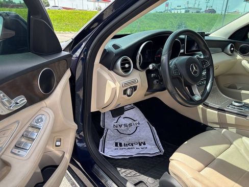 Used 2018 Mercedes-Benz C 300 Sedan image 6