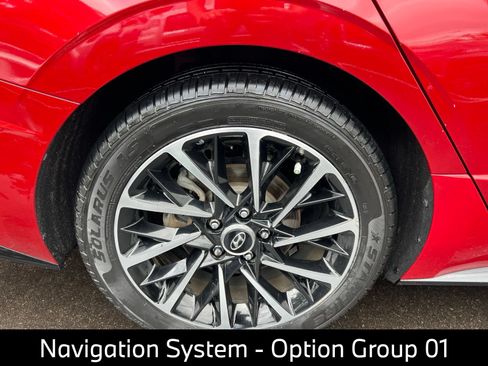 Used 2023 Hyundai Sonata Limited FWD image 15