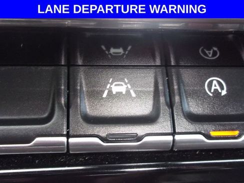 Used 2024 Chevrolet Silverado 1500 LT w/ Z71 Off-Road Package AWD/4WD image 5