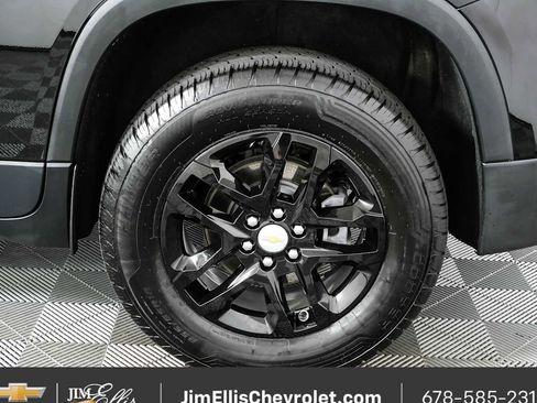 Certified 2021 Chevrolet Traverse LT AWD/4WD image 38