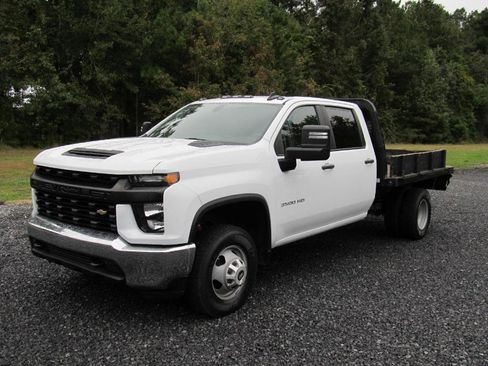 Used 2022 Chevrolet Silverado 3500 W/T w/ WT Convenience Package image 2