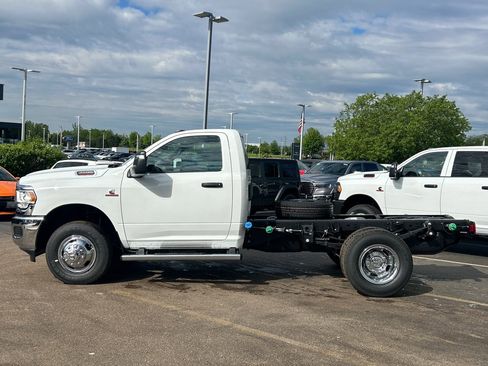 New 2024 RAM 3500 Tradesman image 5