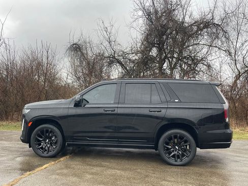 Used 2022 Cadillac Escalade Sport Platinum w/ LPO, ONYX Package image 6