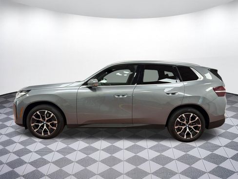 Used 2025 BMW X3 xDrive30i w/ Premium Package image 2