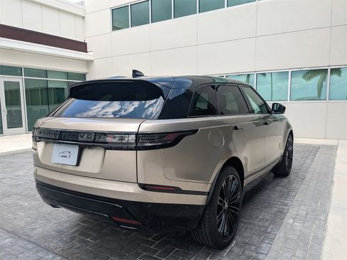 New 2026 Land Rover Range Rover Velar Dynamic SE image 4