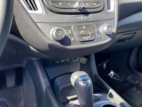 Used 2020 Chevrolet Malibu RS image 31