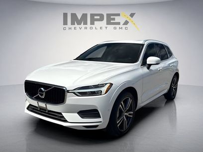 Used 2019 Volvo XC60 T6 Momentum w/ Premium Package
