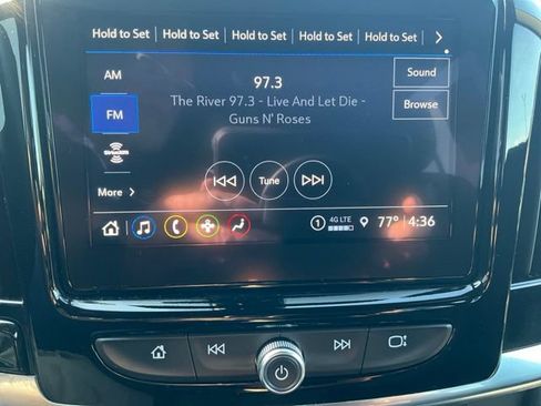 Used 2023 Chevrolet Traverse LT AWD/4WD image 5
