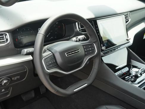 New 2026 Jeep Grand Wagoneer Limited AWD/4WD image 19