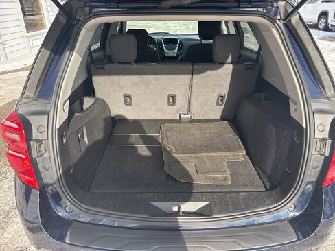 Used 2017 Chevrolet Equinox LT w/ Convenience Package image 9