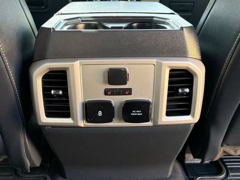 Used 2022 Ford F350 Lariat w/ Black Appearance Package AWD/4WD image 34