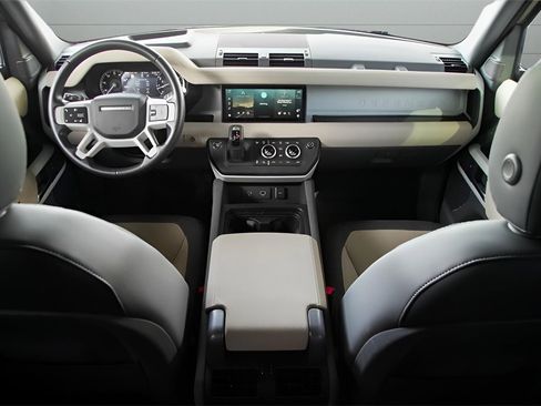 Used 2023 Land Rover Defender 110 X-Dynamic SE image 22