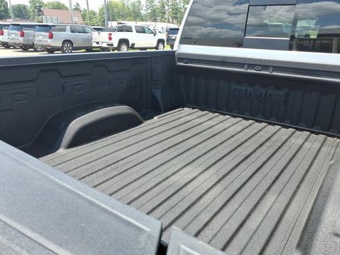 Used 2025 GMC Sierra 2500 Denali Ultimate AWD/4WD image 16