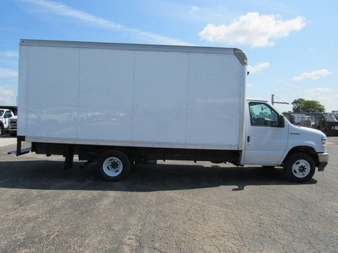 Used 2022 Ford E-450 and Econoline 450 Super Duty w/ Power Windows & Locks Group RWD image 2