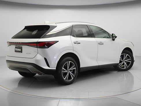 Used 2024 Lexus RX 350 FWD w/ Technology Package image 4