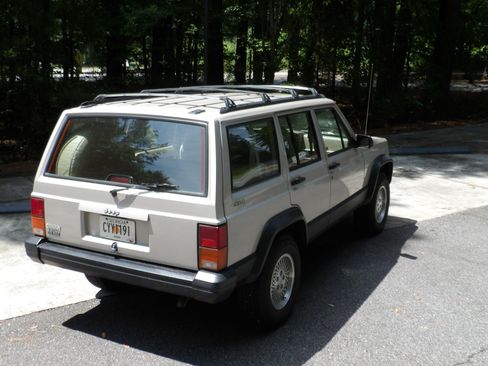 Used 1996 Jeep Cherokee 4WD 4-Door image 6