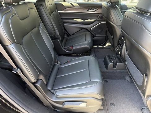 New 2026 Jeep Grand Wagoneer Limited AWD/4WD image 16
