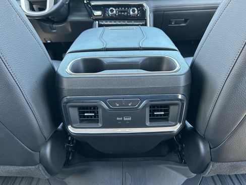 Used 2024 GMC Sierra 3500 Denali w/ Technology Package AWD/4WD image 21