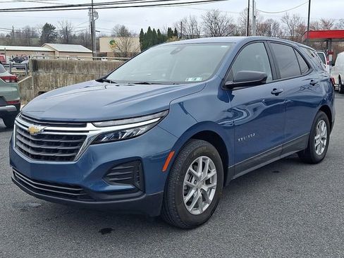 Certified 2024 Chevrolet Equinox LS w/ LS Convenience Package image 3