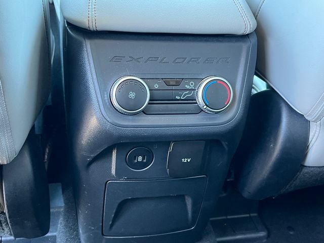 Used 2025 Ford Explorer Active w/ Active Comfort Package AWD/4WD image 38