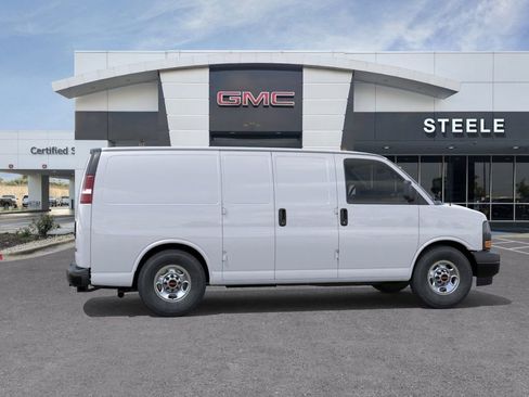 New 2025 GMC Savana 3500 w/ Driver Convenience Package image 5