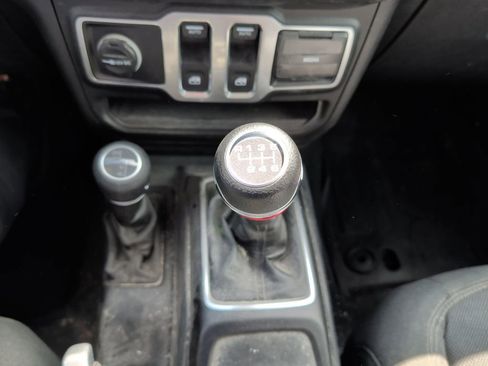Used 2018 Jeep Wrangler Sport AWD/4WD image 20