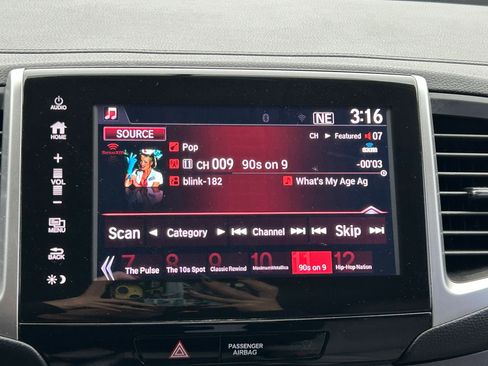 Used 2017 Honda Pilot EX image 18