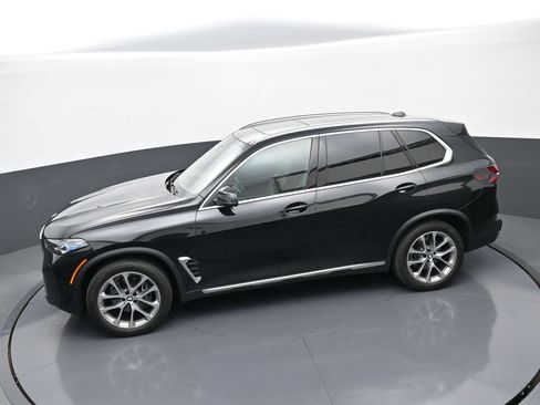 Used 2026 BMW X5 xDrive40i AWD/4WD image 33