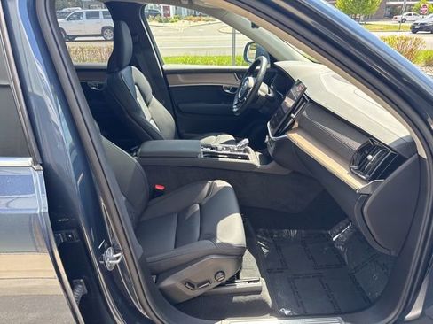 Certified 2025 Volvo XC90 B6 Plus AWD/4WD image 15