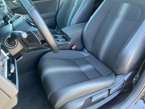 Used 2025 Honda Civic Sport image 15