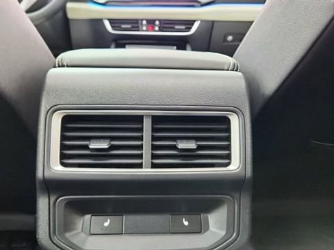 Used 2025 Volkswagen Atlas Cross Sport SEL Premium R-Line AWD/4WD image 52