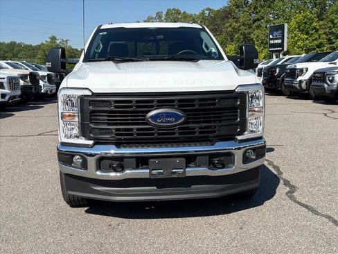 Used 2024 Ford F250 XL w/ XL Chrome Package AWD/4WD image 2