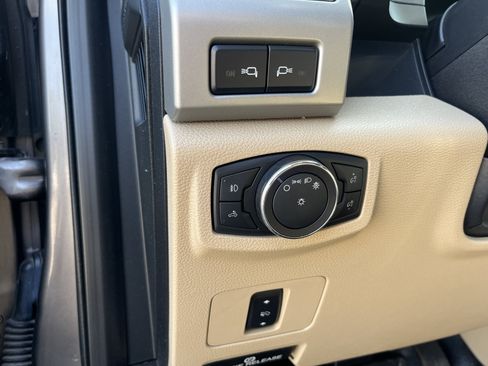 Used 2019 Ford F250 Lariat w/ Lariat Value Package AWD/4WD image 18