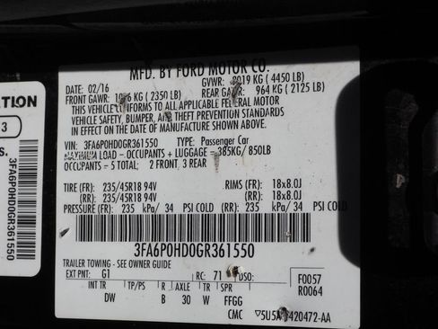 Used 2016 Ford Fusion SE w/ Equipment Group 201A FWD image 6