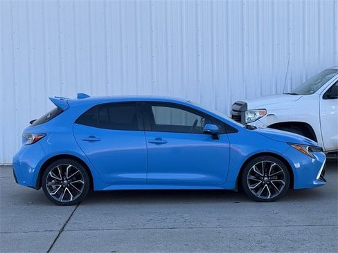 Used 2019 Toyota Corolla XSE image 3