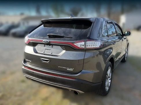 Used 2017 Ford Edge Titanium FWD image 11