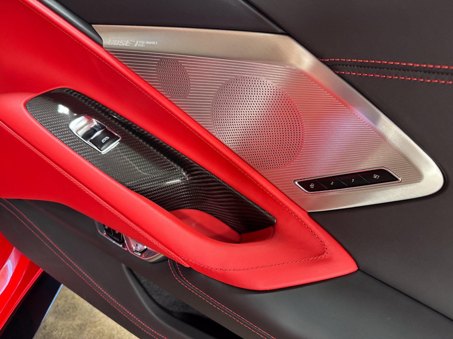 Used 2025 Chevrolet Corvette Stingray Premium Cpe w/ Z51 Performance Package RWD image 82