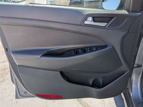 Used 2019 Hyundai Tucson SE FWD image 14