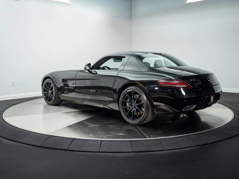 Used 2012 Mercedes-Benz SLS AMG Coupe image 6