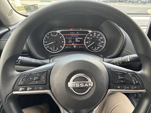 Used 2025 Nissan Sentra SV FWD image 26