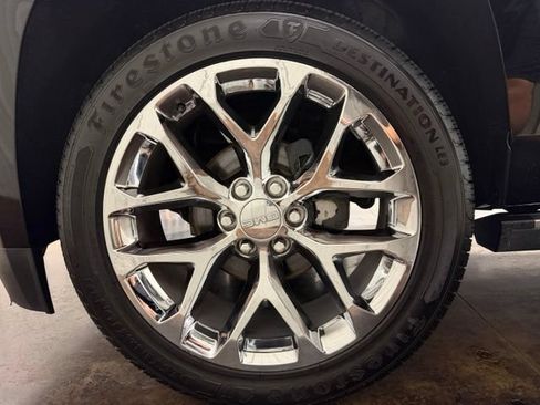 Used 2020 GMC Yukon Denali w/ Denali Premium Package AWD/4WD image 10