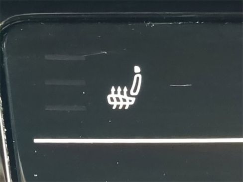 Certified 2025 Volkswagen Jetta Sport image 23