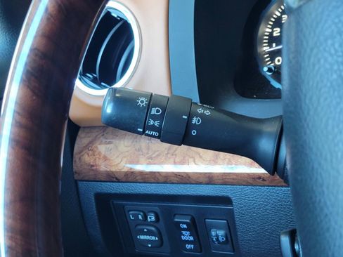 Used 2021 Toyota Tundra Platinum image 21